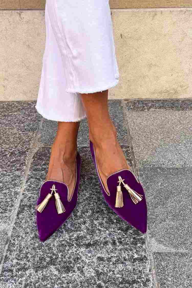 Tassel-Embellished Elegant Loafers